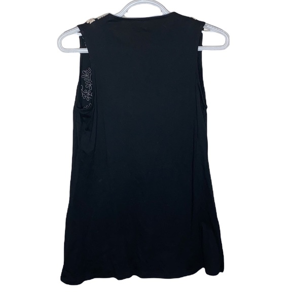 Inc International Concepts petite appliqué lace v neck top size S - Picture 2 of 7